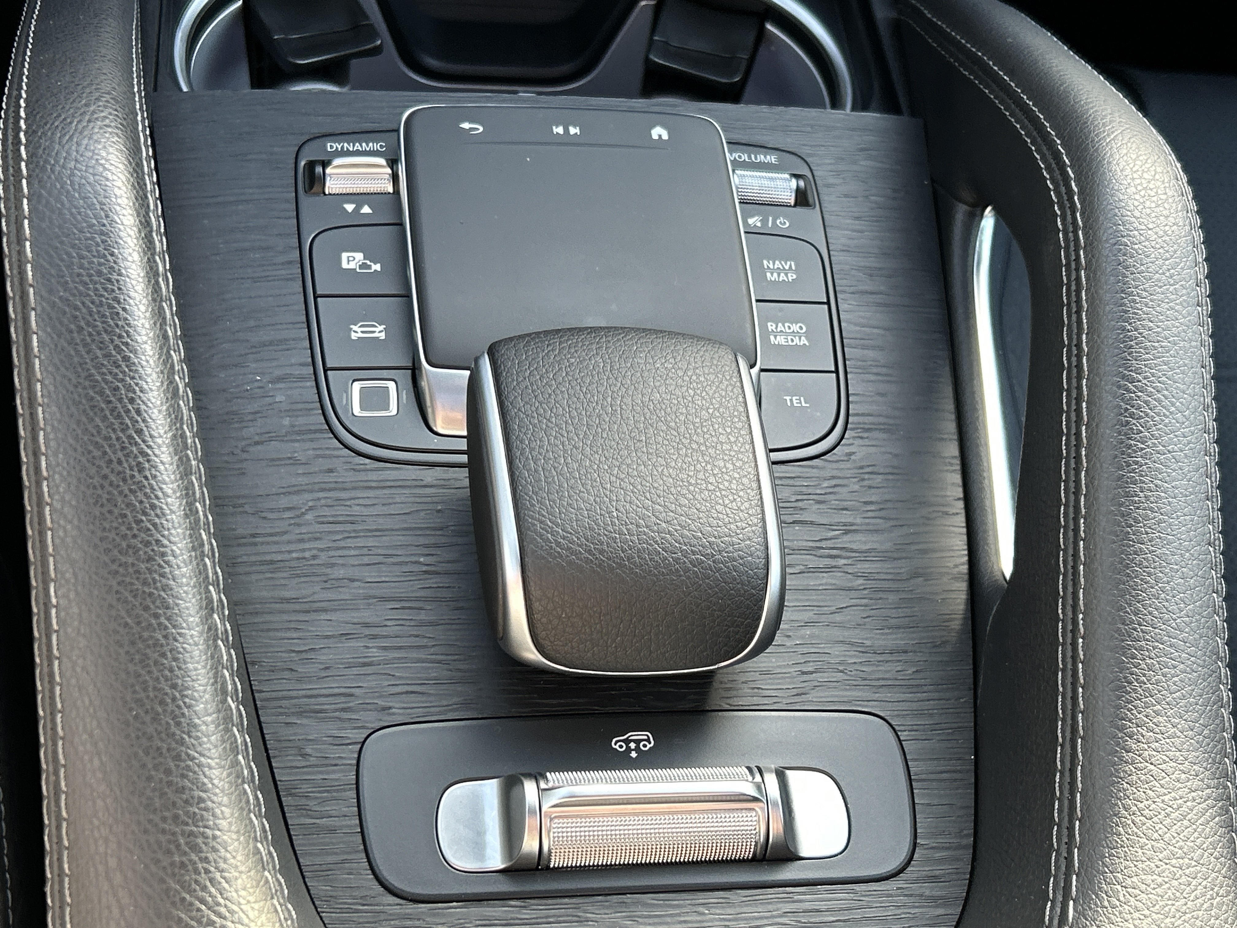 Certified 2025 Mercedes-Benz GLE 580 4MATIC image 40