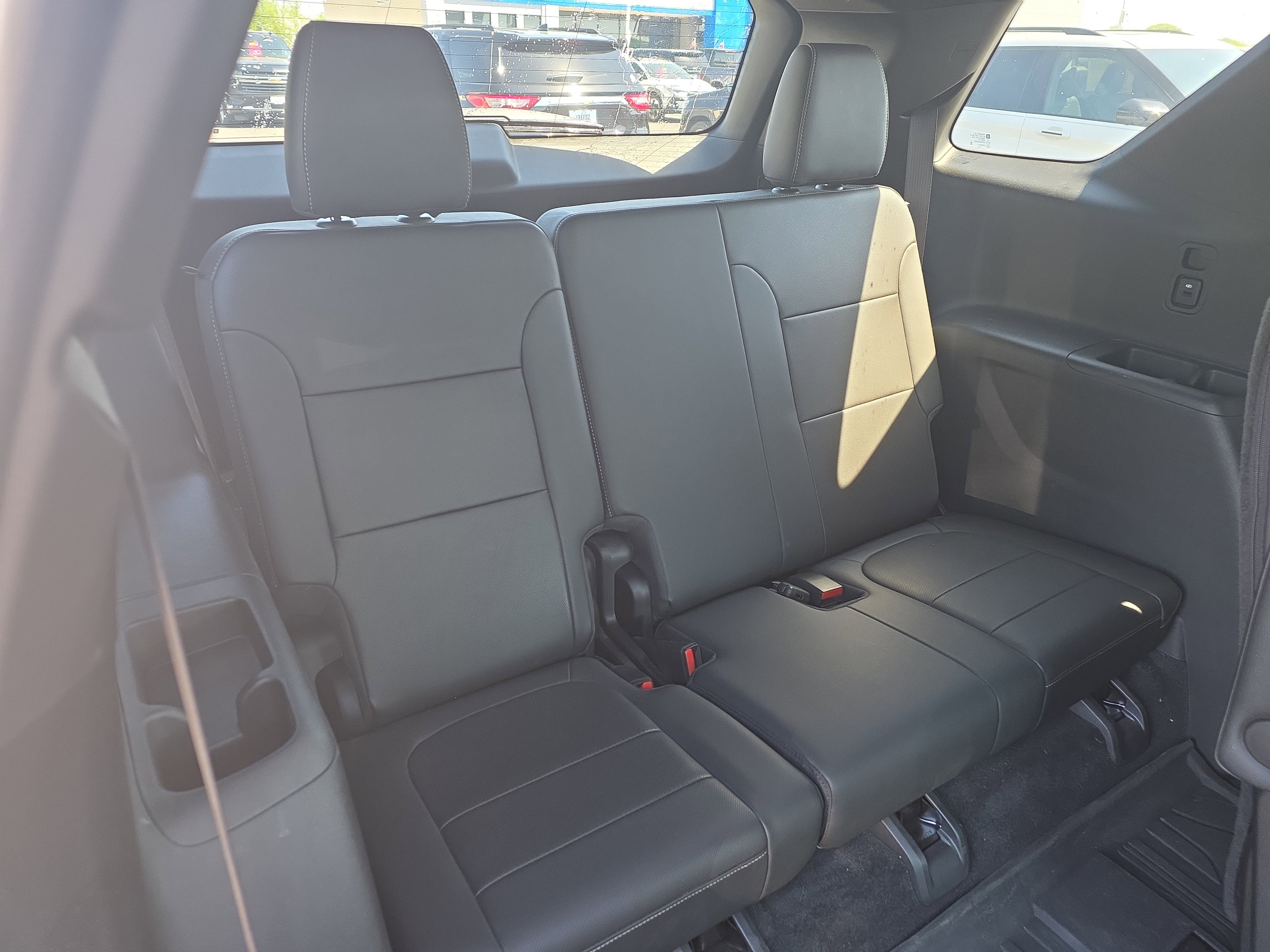 Used 2022 Chevrolet Traverse Premier w/ LPO, Floor Liner Package AWD/4WD image 11