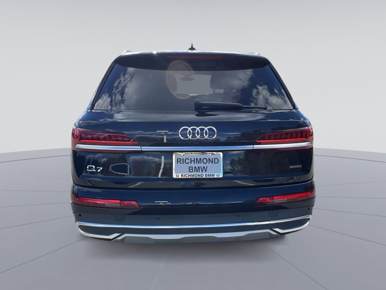 Used 2022 Audi Q7 Premium Plus image 8