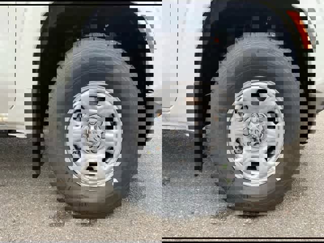 New 2026 Nissan Frontier S image 28