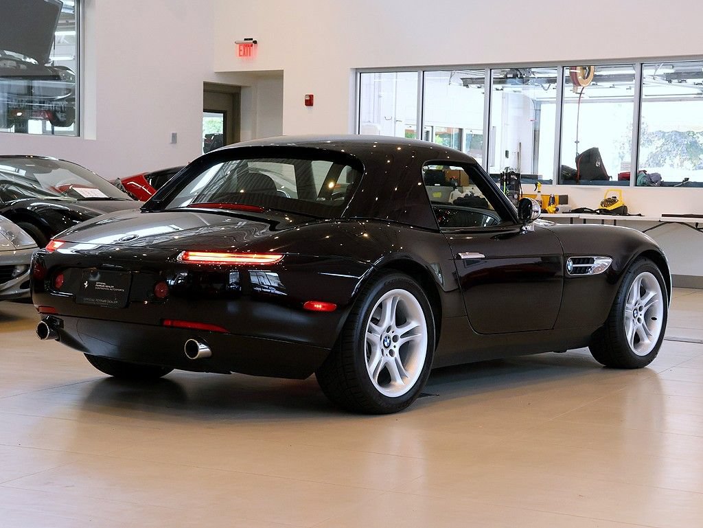 Used 2001 BMW Z8 RWD image 24