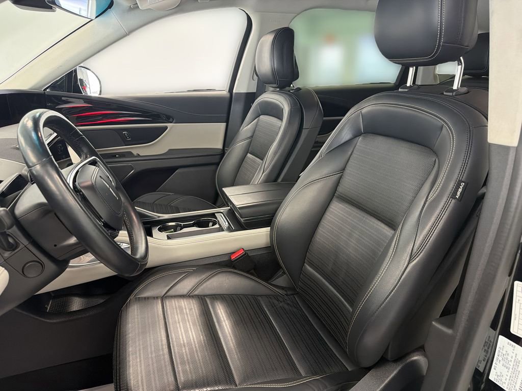 Used 2024 Lincoln Nautilus Reserve AWD/4WD image 13