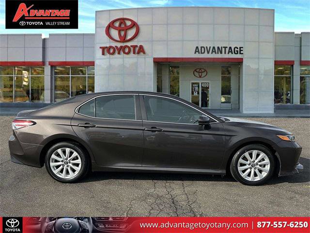 Certified 2019 Toyota Camry LE image 4