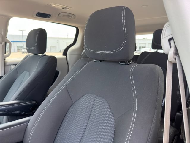 Used 2024 Chrysler Voyager LX FWD image 22