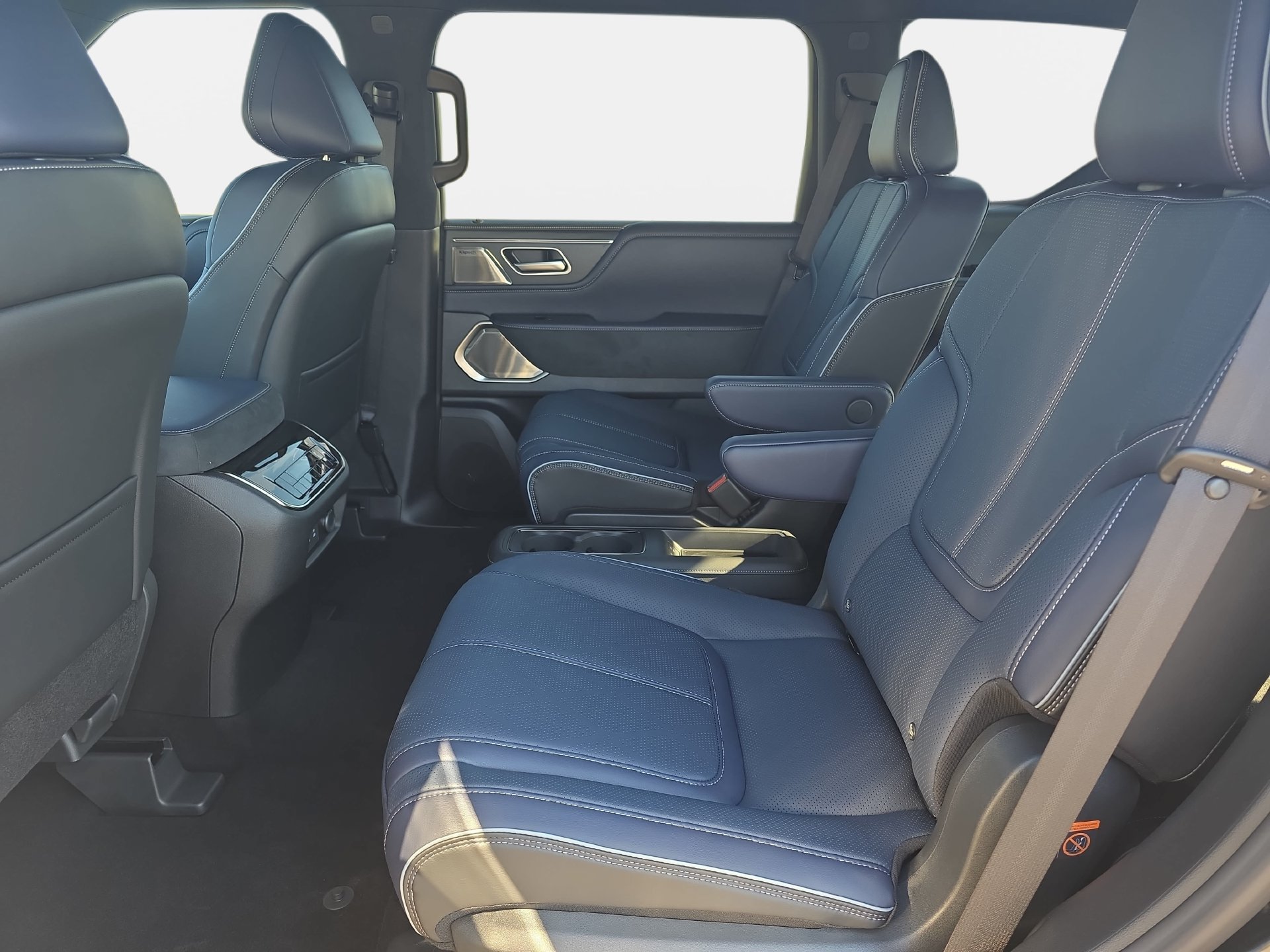 New 2027 INFINITI QX80 Sensory w/ Sport Exterior Package AWD/4WD image 14