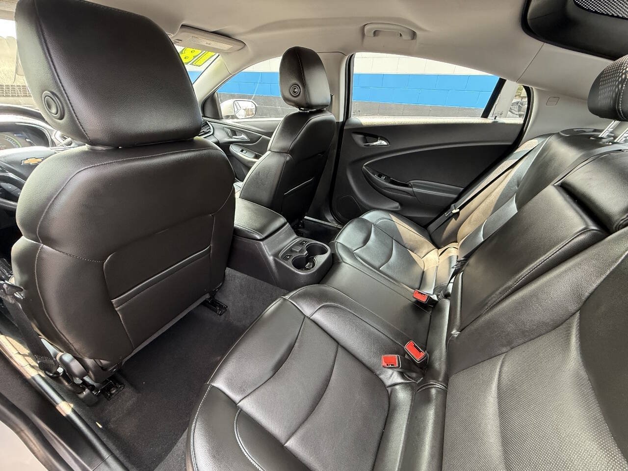 Used 2018 Chevrolet Volt Premier w/ Driver Confidence Package FWD image 15