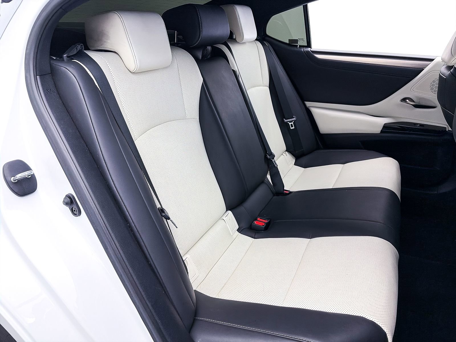 Used 2023 Lexus ES 300h F Sport w/ Accessory Package (Z2) FWD image 43