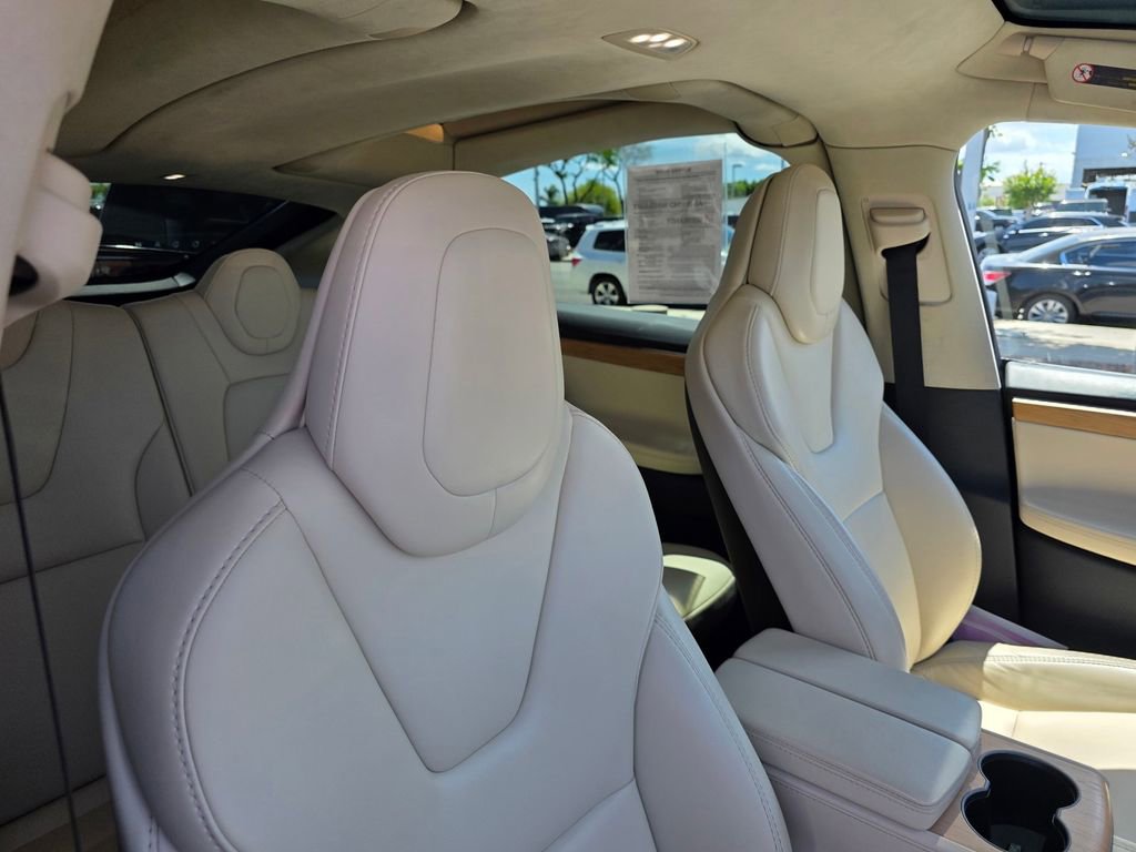 Used 2018 Tesla Model X 75D AWD/4WD image 19