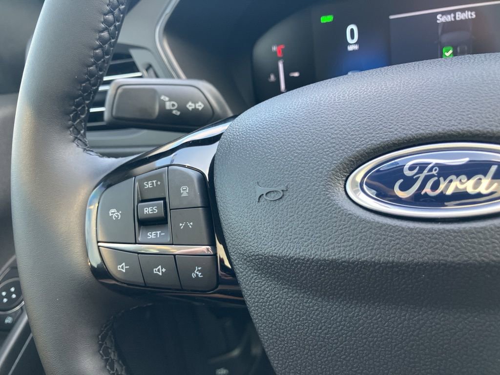 New 2026 Ford Escape SE image 25