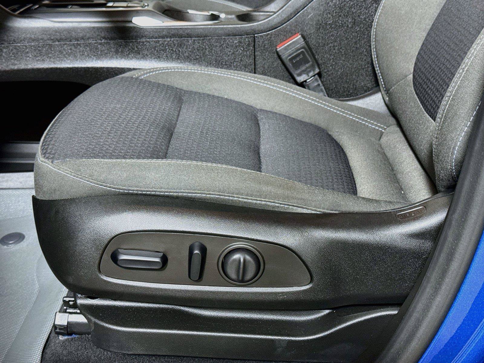 Certified 2023 Chevrolet Bolt LT FWD image 45