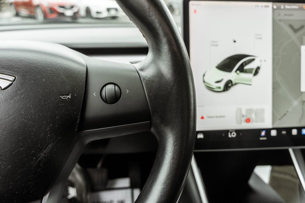 Used 2018 Tesla Model 3 Long Range image 22