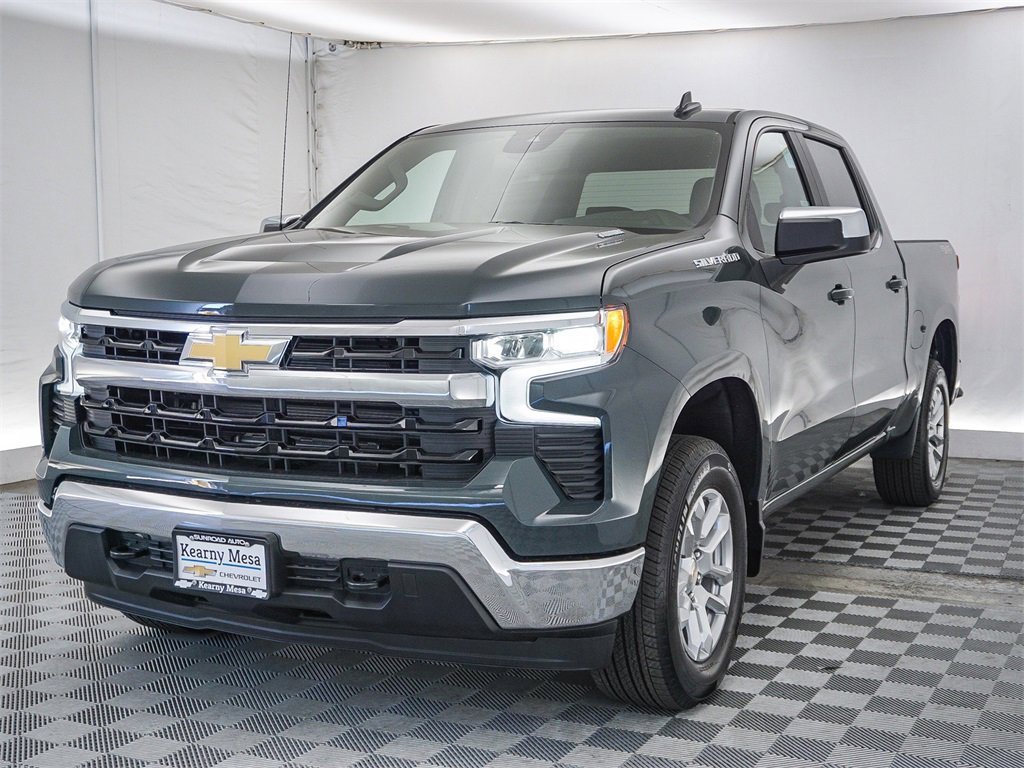 New 2025 Chevrolet Silverado 1500 LT image 3