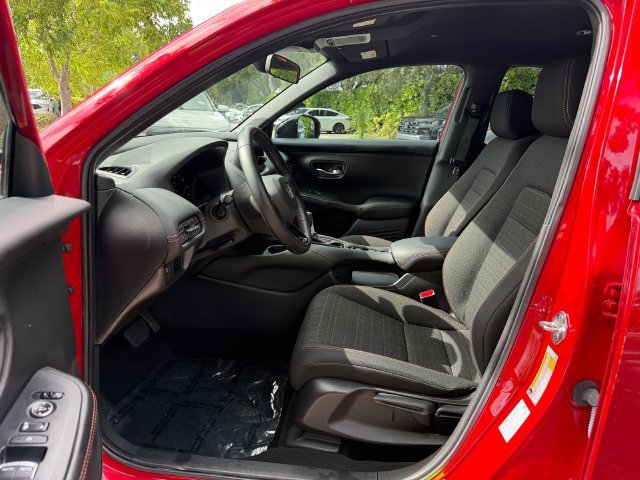 Certified 2025 Honda HR-V Sport image 12