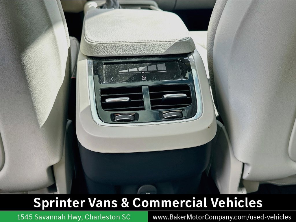 Used 2022 Volvo XC90 T6 Momentum w/ Advanced Package AWD/4WD image 23