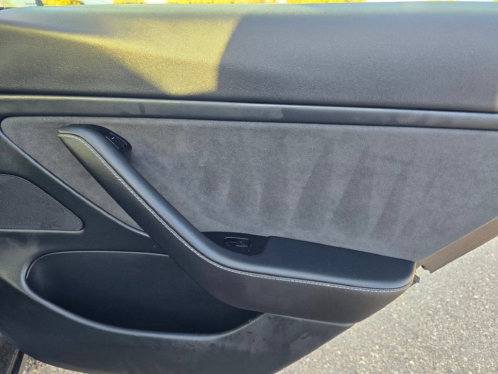 Used 2019 Tesla Model 3 Long Range AWD/4WD image 17