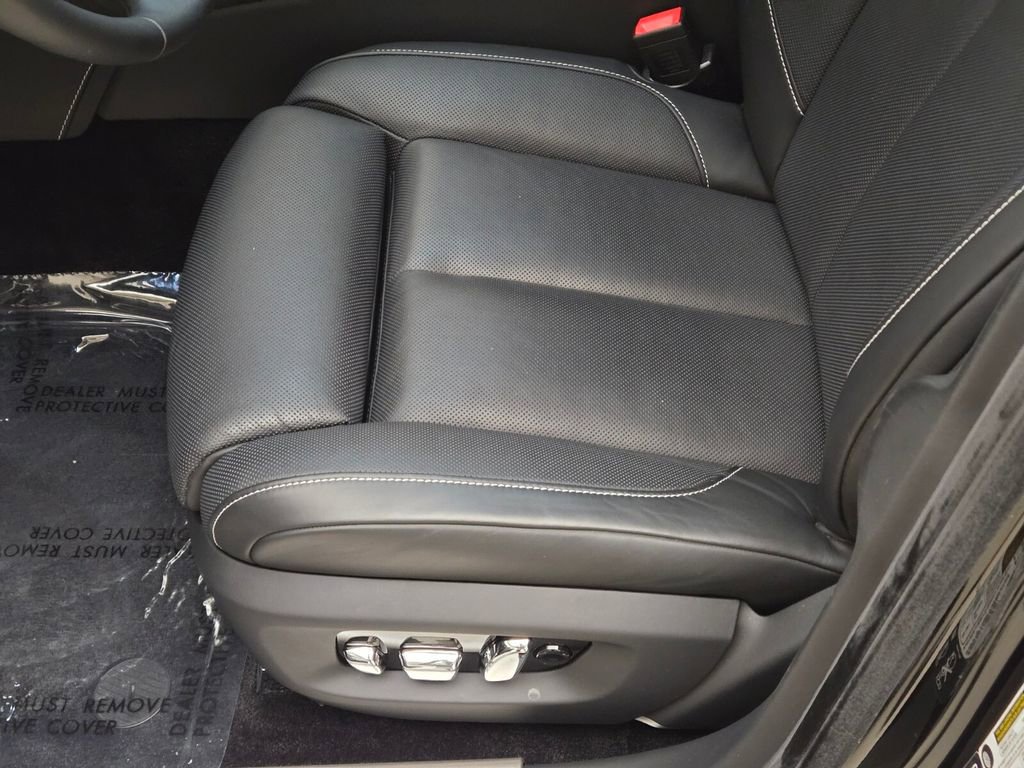 Certified 2025 Rolls-Royce Ghost AWD/4WD image 32