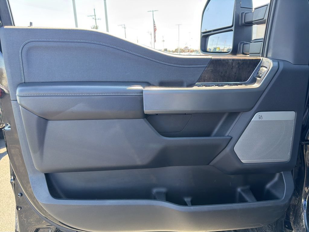 Used 2024 Ford F250 Lariat w/ Lariat Ultimate Package AWD/4WD image 23