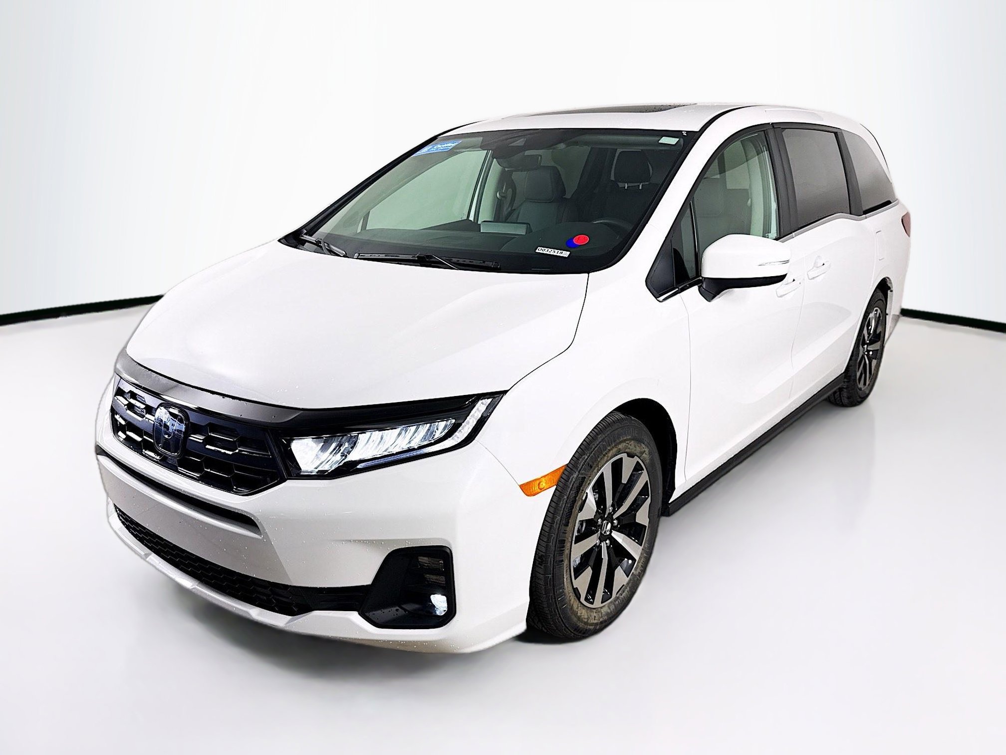 Certified 2026 Honda Odyssey EX-L image 4