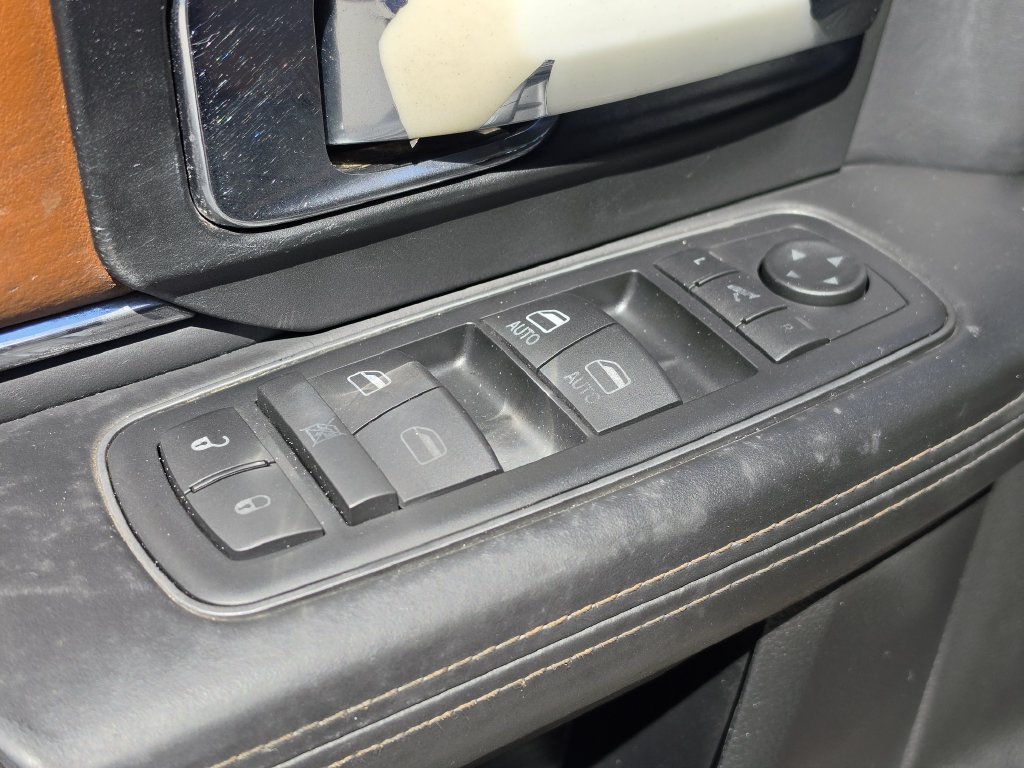 Used 2016 RAM 2500 Longhorn w/ Convenience Group AWD/4WD image 18