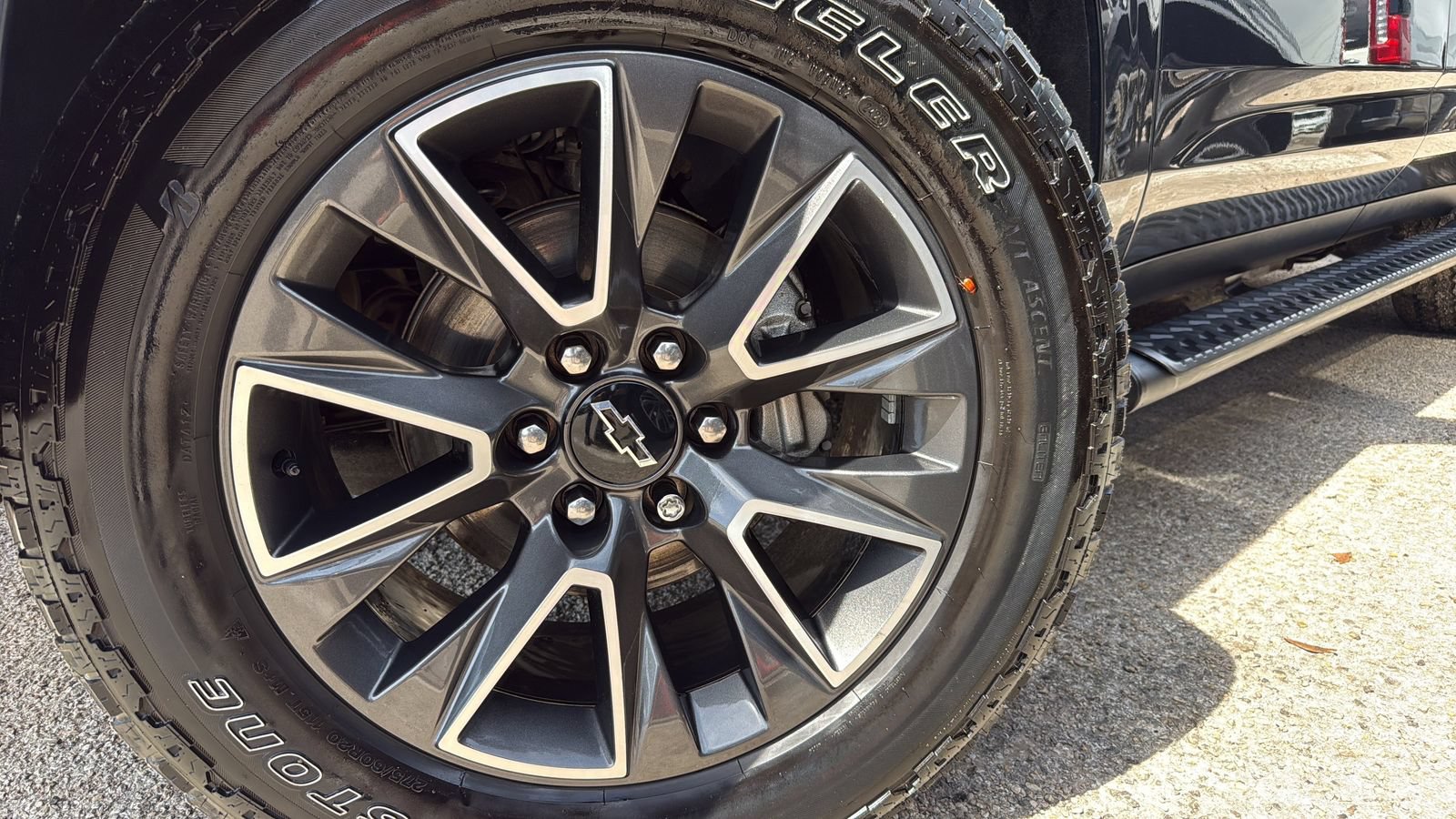 Used 2021 Chevrolet Tahoe Z71 AWD/4WD image 29