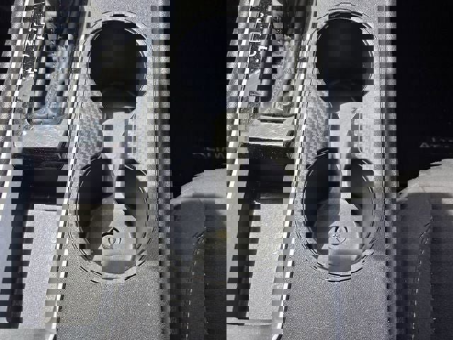 Used 2025 Nissan Altima 2.5 SV FWD image 18