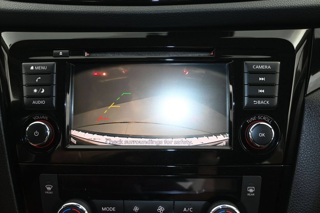 Used 2019 Nissan Rogue Sport SV AWD/4WD image 32