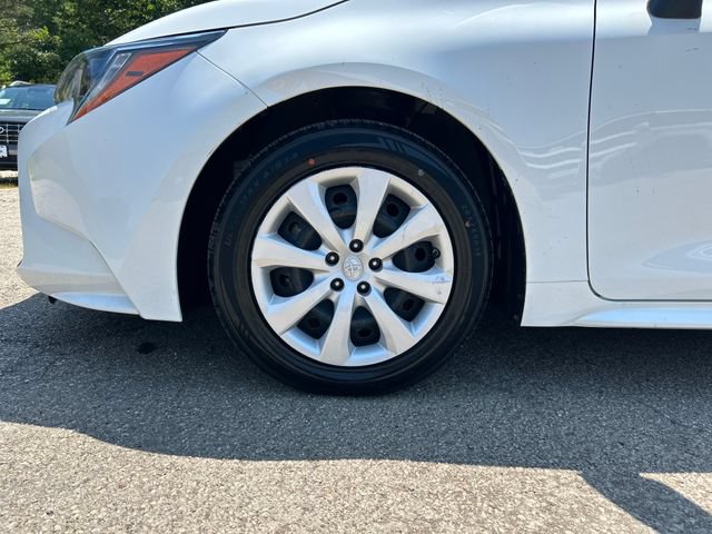 Used 2022 Toyota Corolla LE FWD image 12