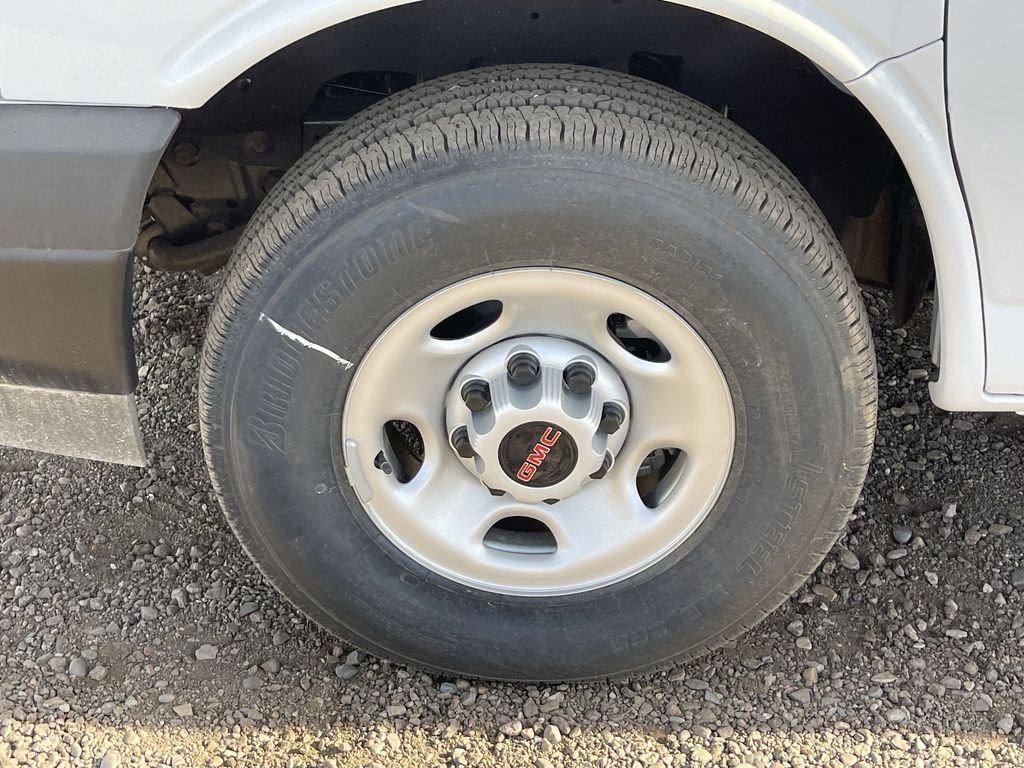 New 2025 GMC Savana 2500 Extended w/ Driver Convenience Package image 32