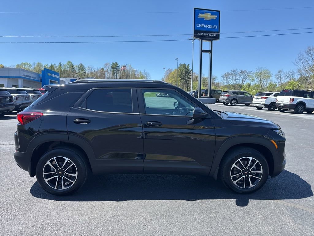 New 2026 Chevrolet TrailBlazer LT w/ Convenience Package AWD/4WD image 9