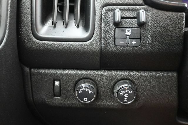 Used 2019 Chevrolet Colorado ZR2 w/ LPO, Power Package AWD/4WD image 9