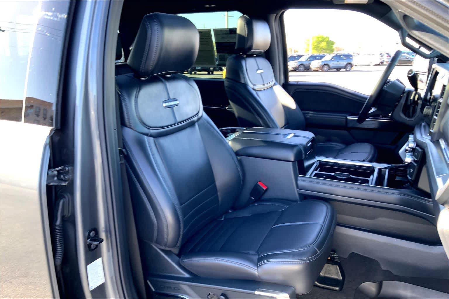 Used 2026 Ford F250 Platinum AWD/4WD image 11