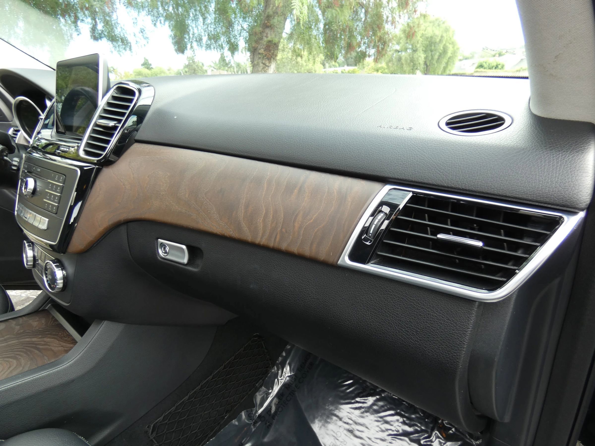 Used 2016 Mercedes-Benz GLE 350 w/ Premium Package image 31