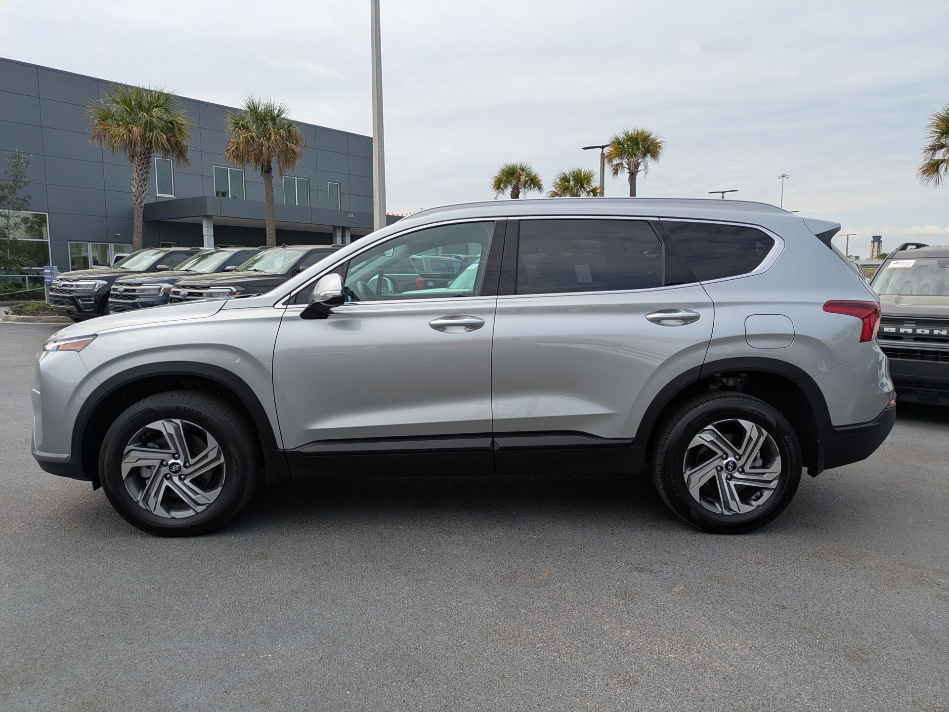 Used 2023 Hyundai Santa Fe SEL AWD/4WD image 7