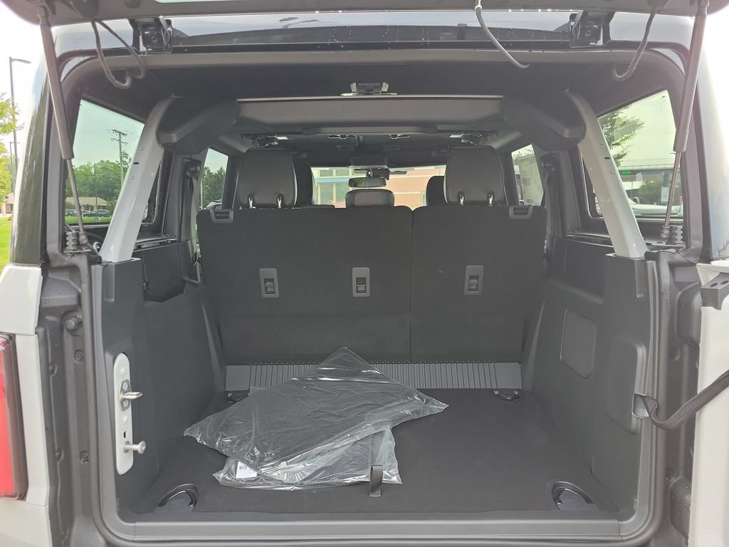 New 2026 Ford Bronco Outer Banks w/ Sasquatch Package AWD/4WD image 7