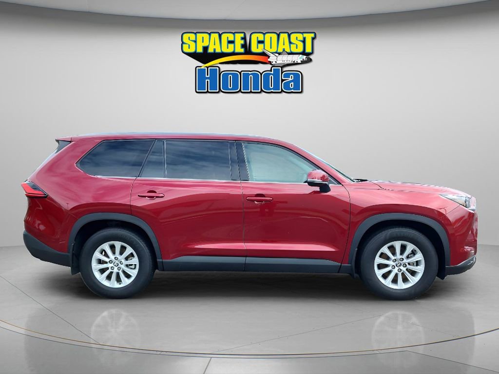 Used 2024 Toyota Grand Highlander AWD image 4