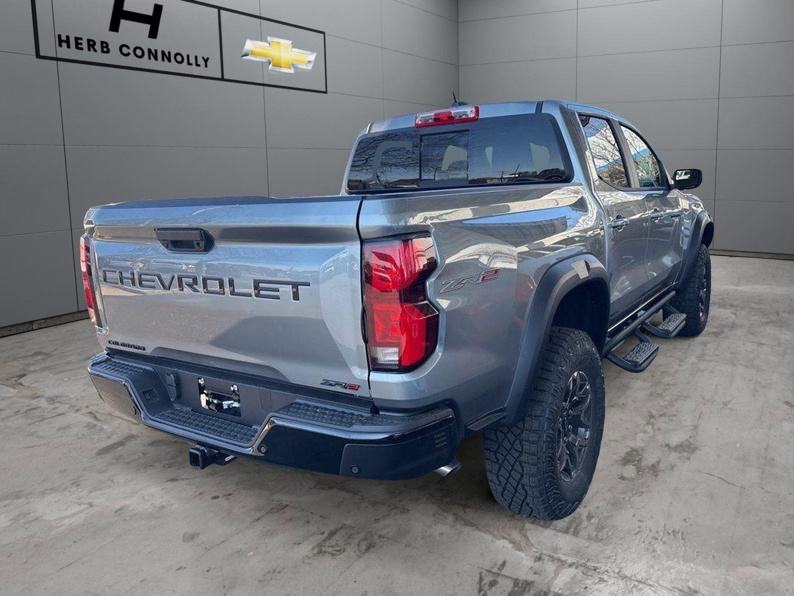 New 2026 Chevrolet Colorado ZR2 w/ Technology Package AWD/4WD image 10