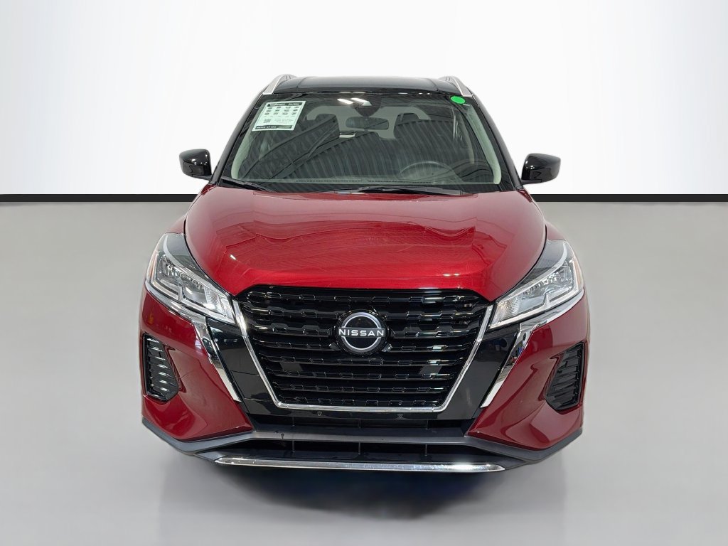 Used 2023 Nissan Kicks SV FWD image 2