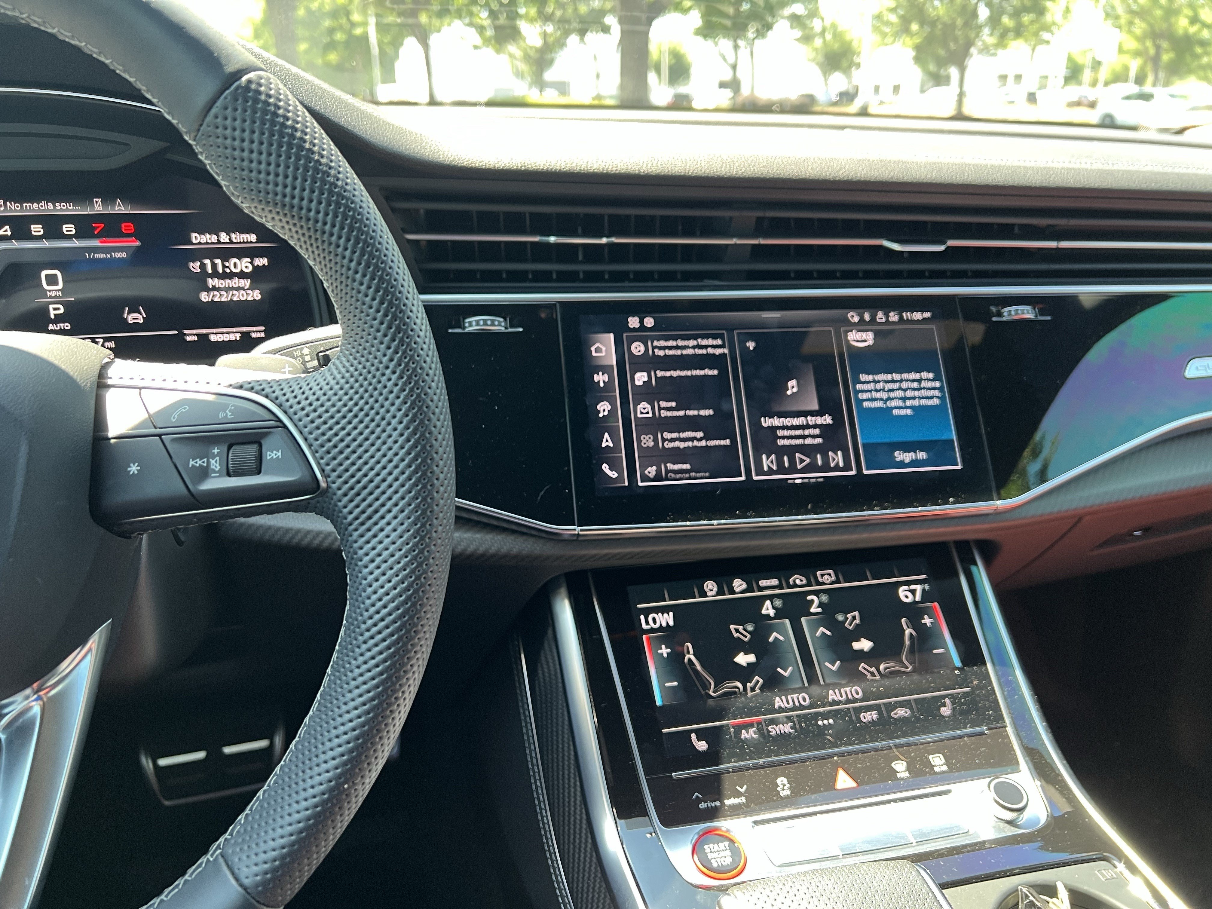 Used 2024 Audi SQ8 Premium Plus AWD/4WD image 32
