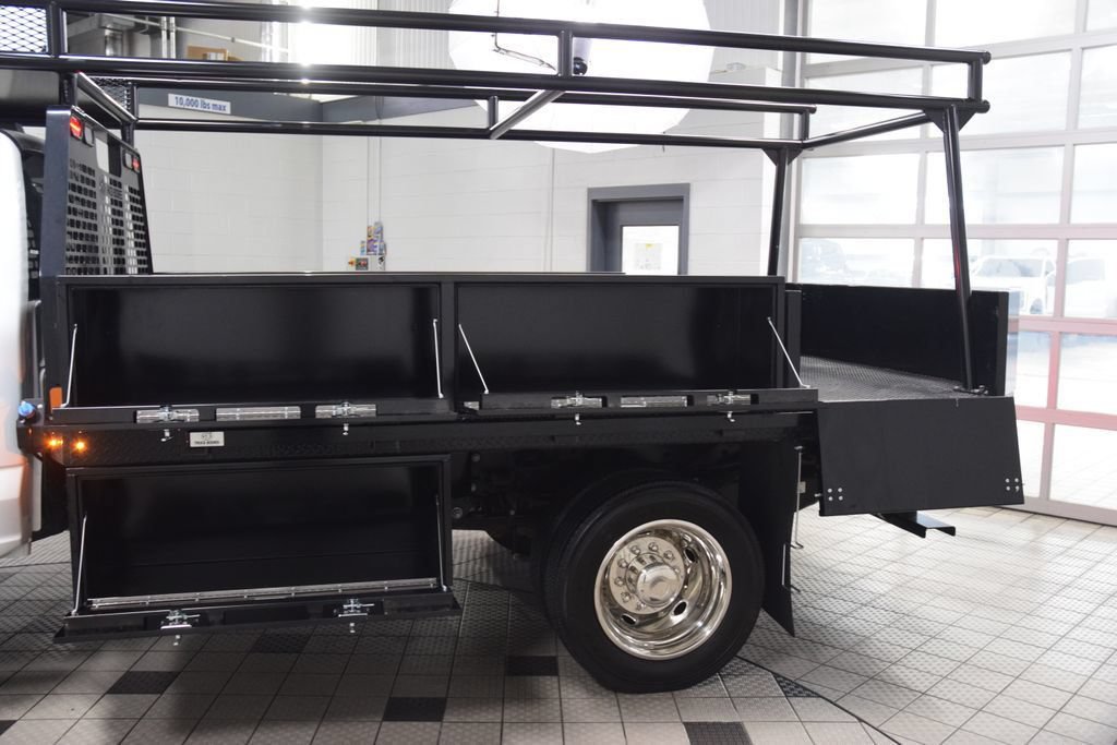 Used 2024 Ford F550 4x4 Crew Cab Super Duty w/ XLT Value Package image 43