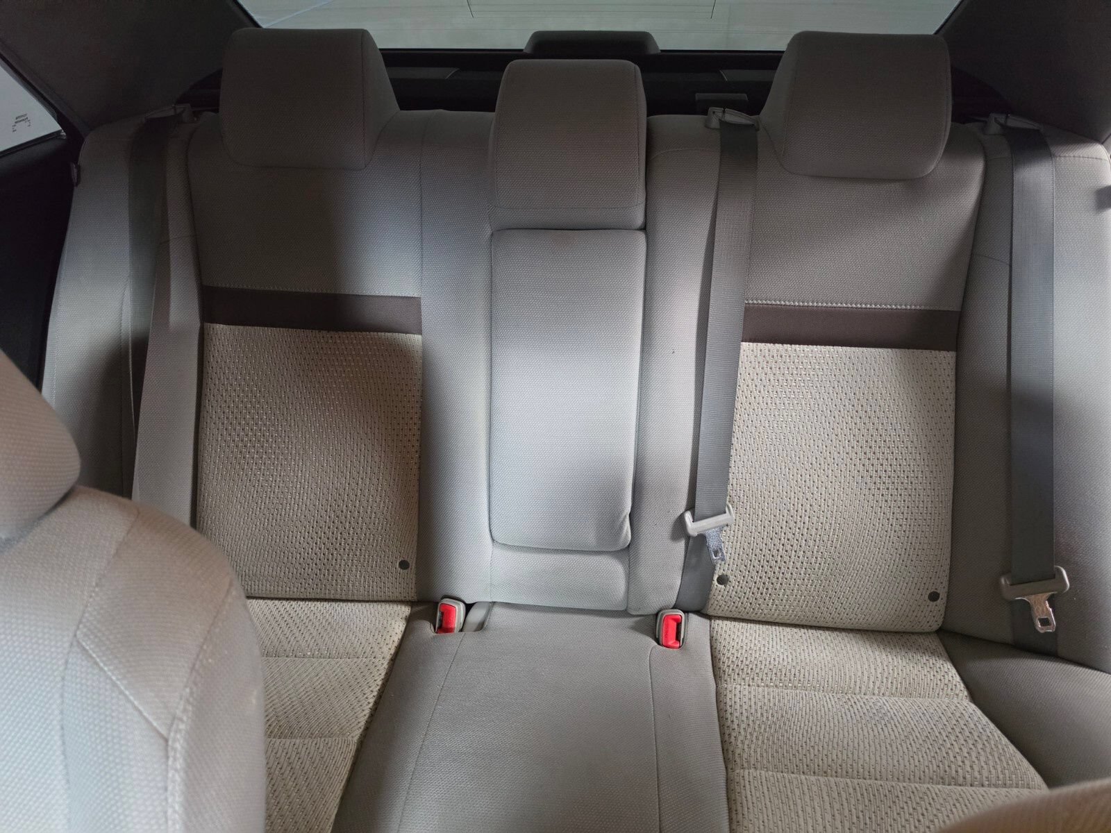 Used 2012 Toyota Camry LE FWD image 16