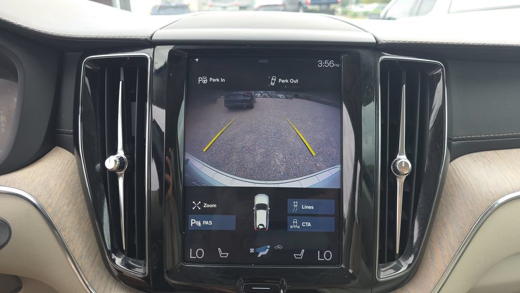 Used 2018 Volvo XC60 T5 Inscription w/ Convenience Package AWD/4WD image 19