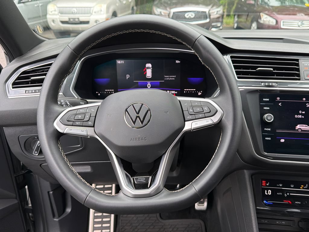 Certified 2023 Volkswagen Tiguan SE R-Line FWD image 26