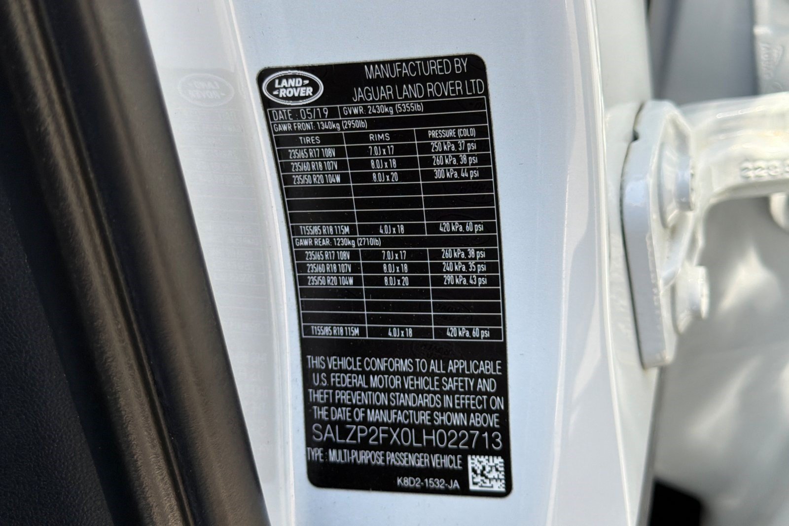 Used 2020 Land Rover Range Rover Evoque SE AWD/4WD image 29