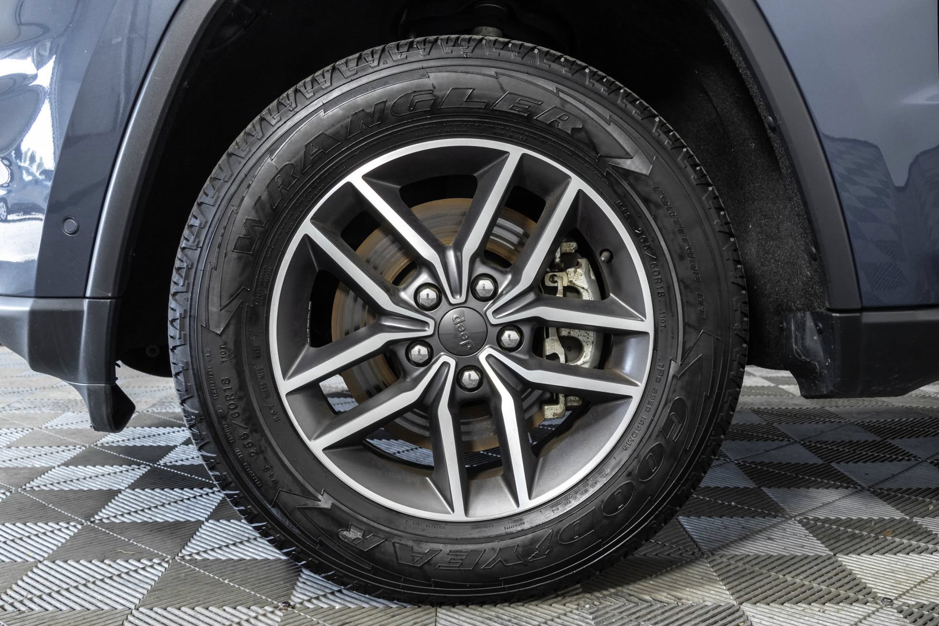 Used 2021 Jeep Grand Cherokee Limited AWD/4WD image 49