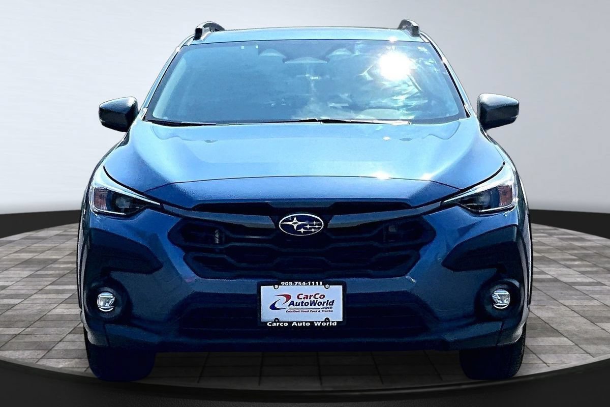 Used 2024 Subaru Crosstrek 2.0i Premium AWD/4WD image 2