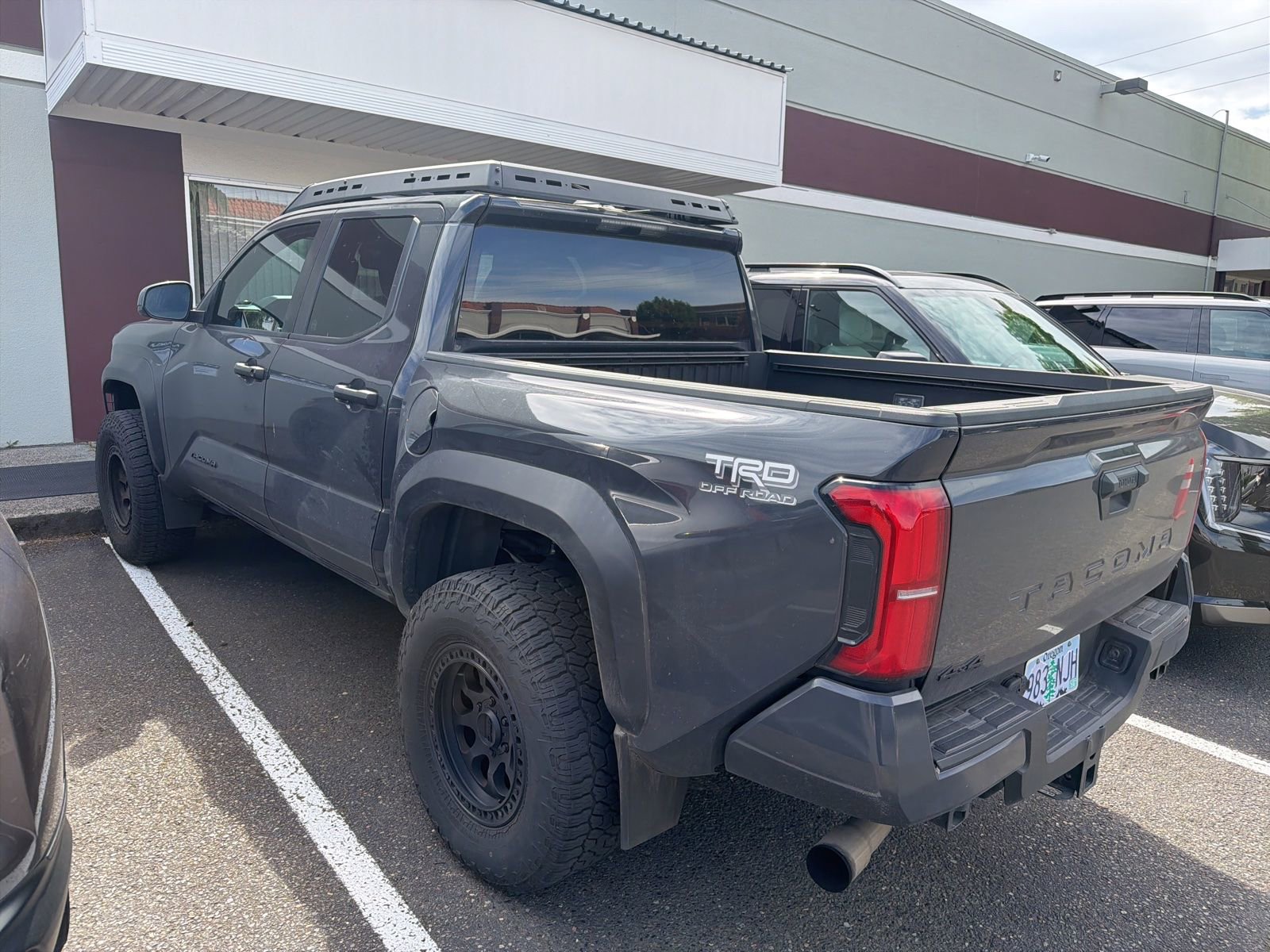 Used 2024 Toyota Tacoma TRD Off-Road AWD/4WD image 8
