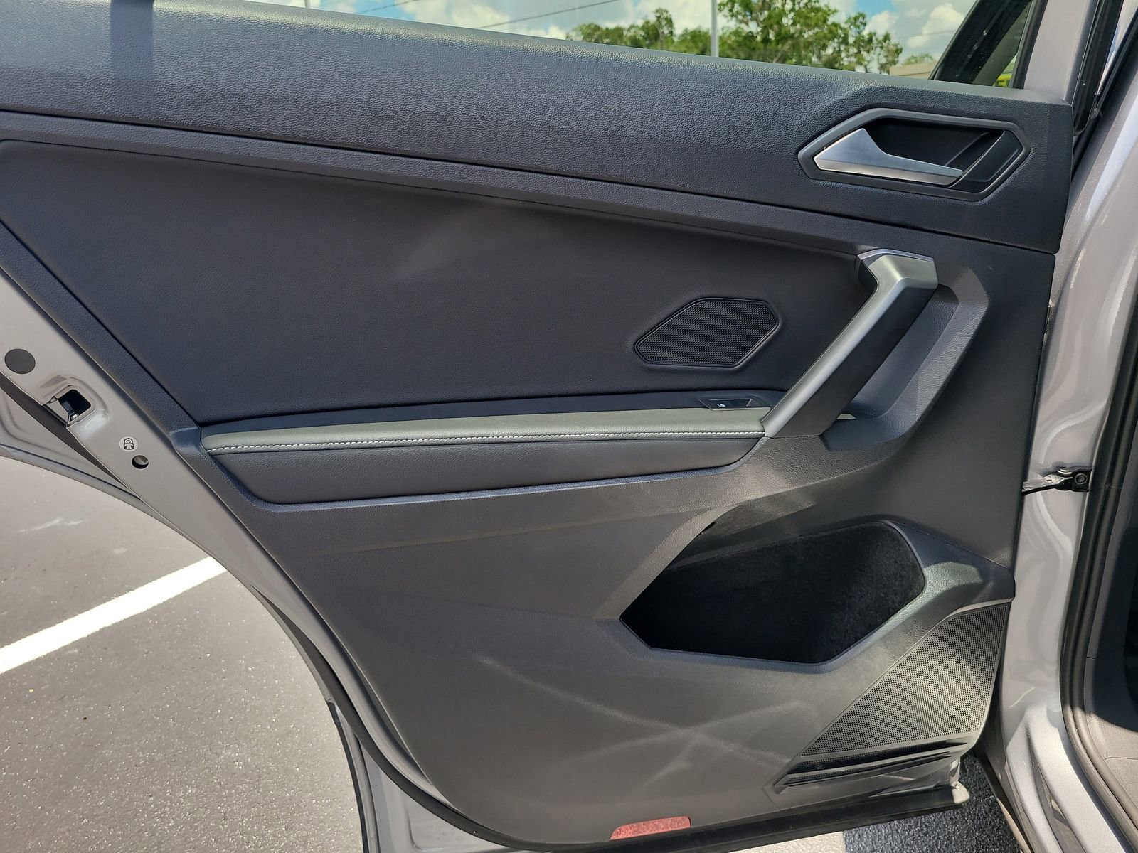 Used 2024 Volkswagen Tiguan S image 11