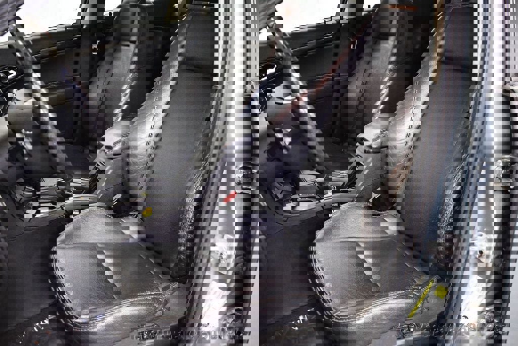 Used 2009 Saab 9-3 Aero image 6