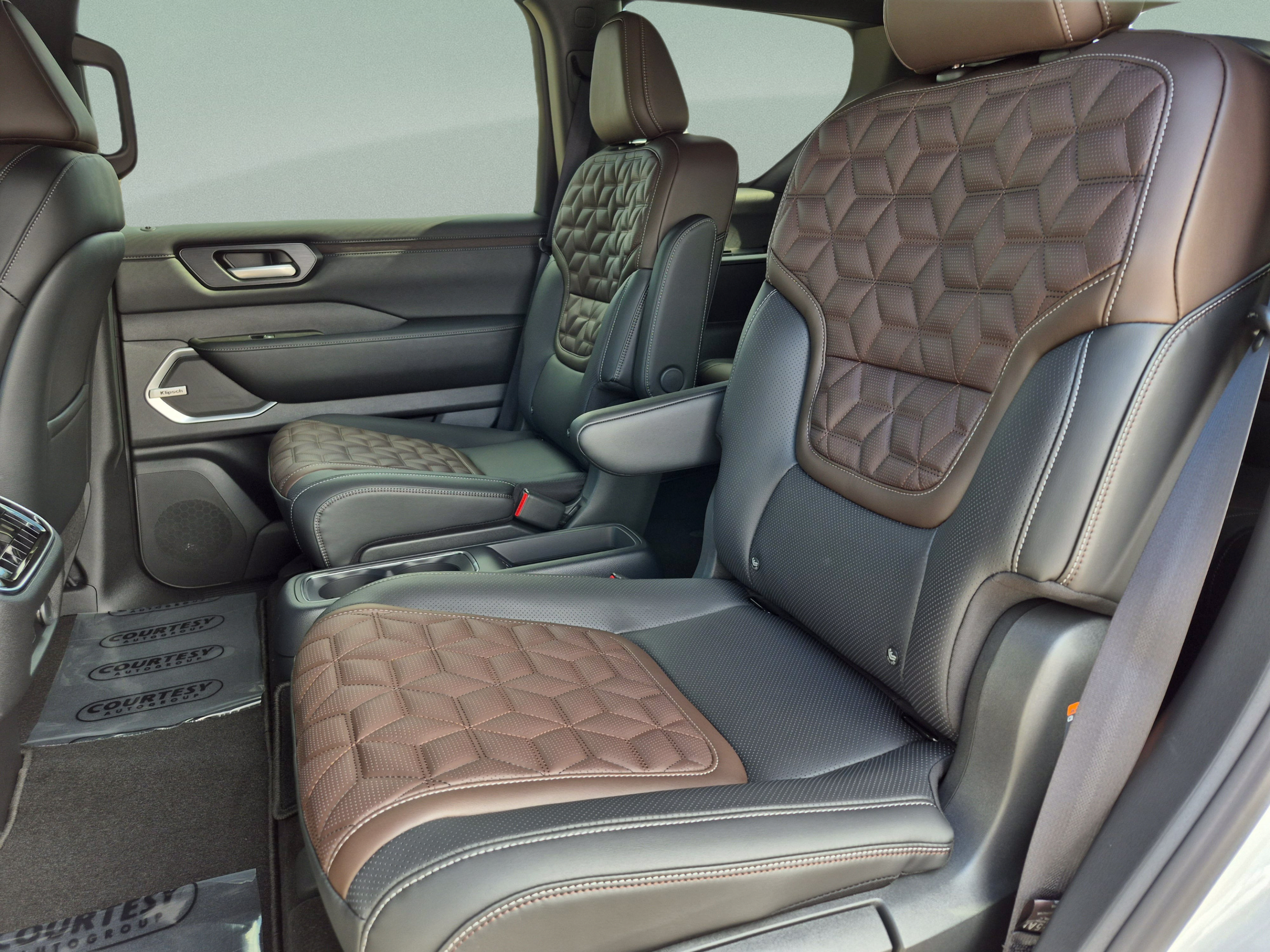 New 2026 Nissan Armada Platinum RWD image 19