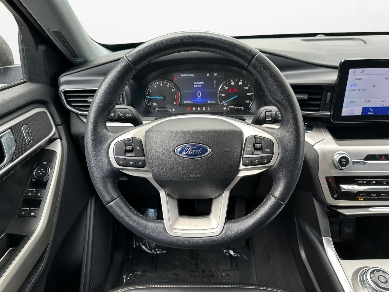 Used 2022 Ford Explorer XLT AWD/4WD image 12